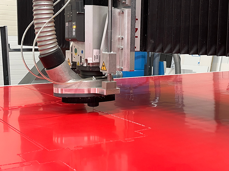 Pièce en plastique découpe laser dans le domaine de l'industrie Plastics 44